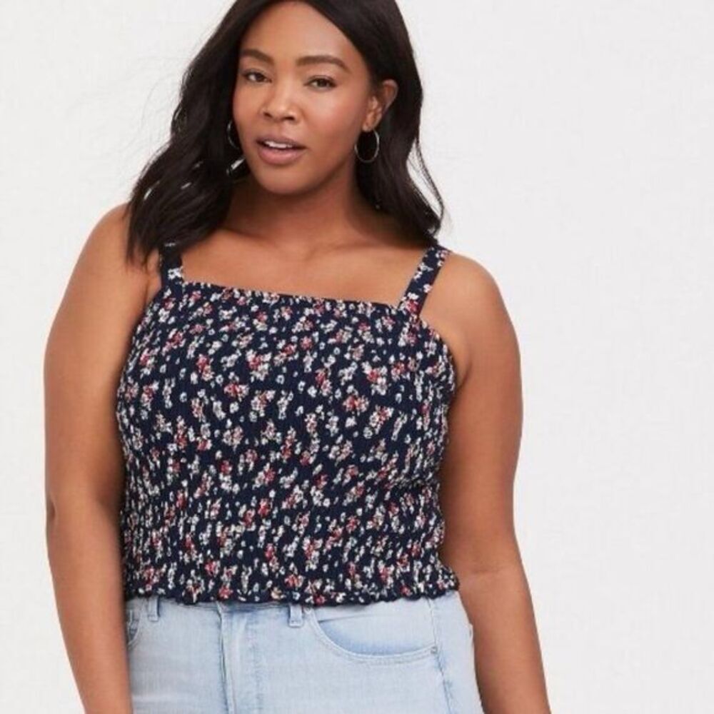 ✨Torrid Floral Smocked Sleeveless Cottagecore Cami Sz 2 Top✨